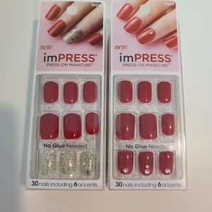 Press on nails